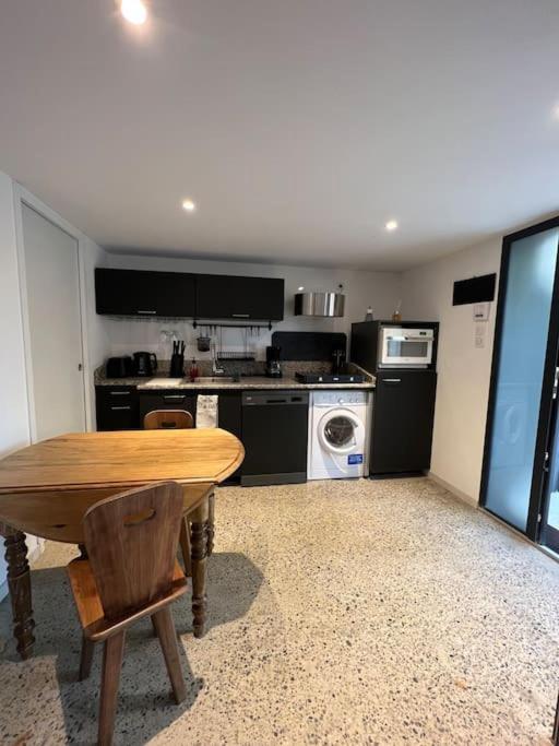 Appartement Le Petit Coin Du Fau à Montauban Extérieur photo